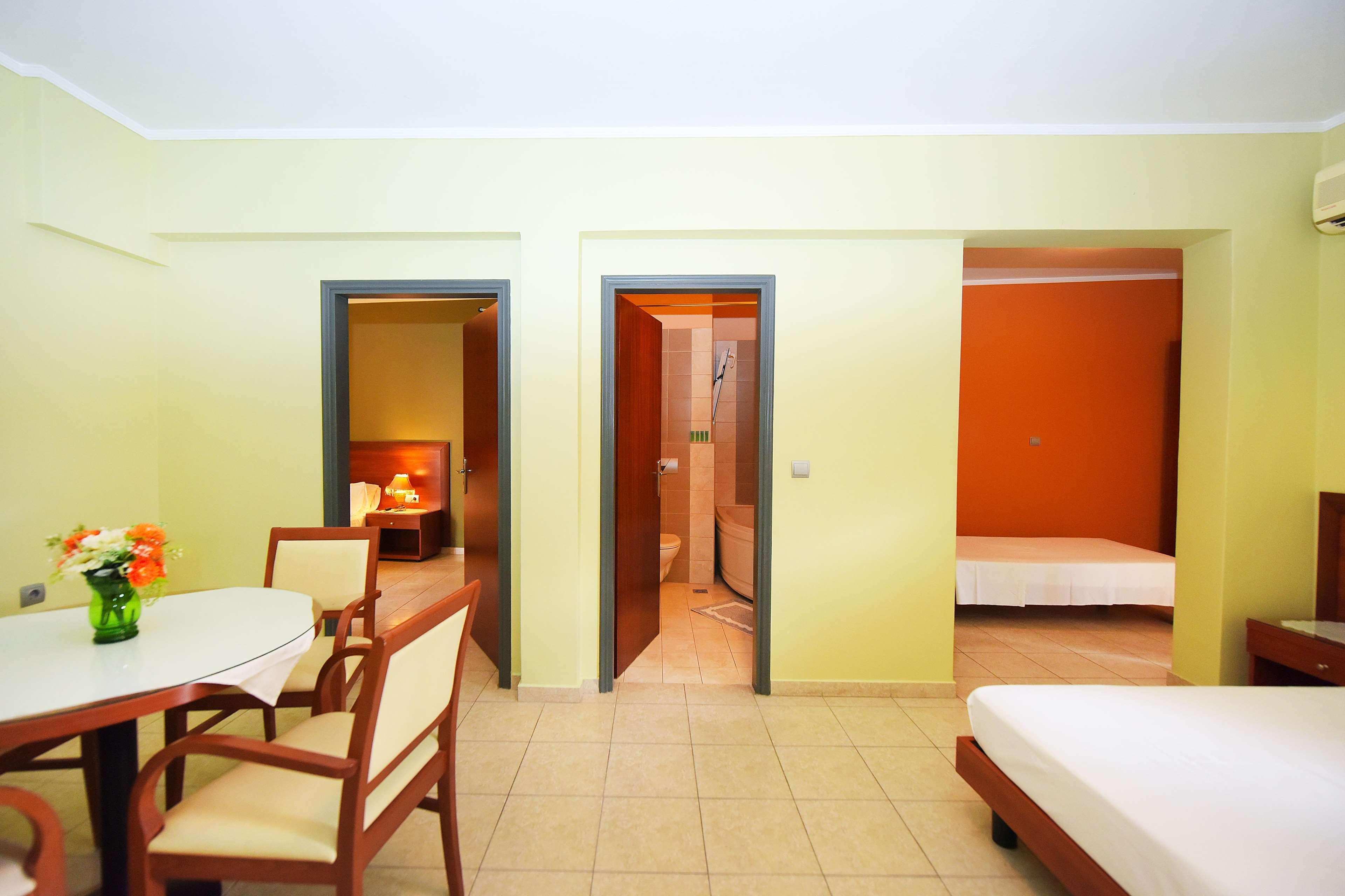 Esmeralda Hotel Kremastí Exteriör bild